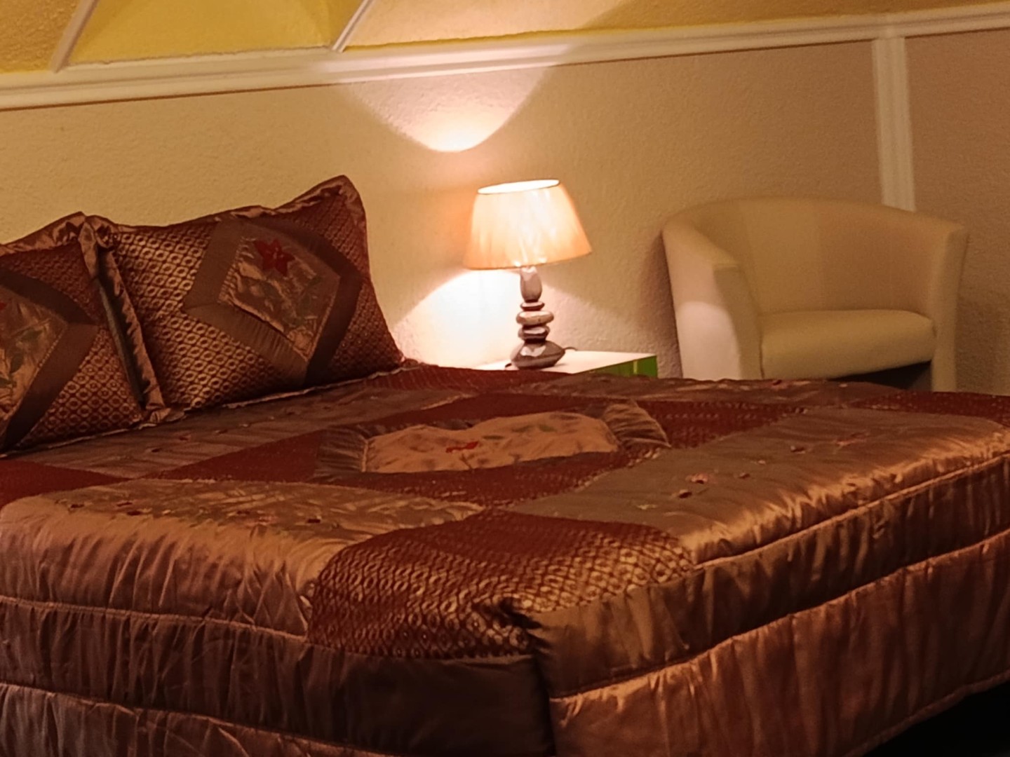 Római fürdőn!!! Örök panorámás világos napos 2 garázshelyes - Kép 4