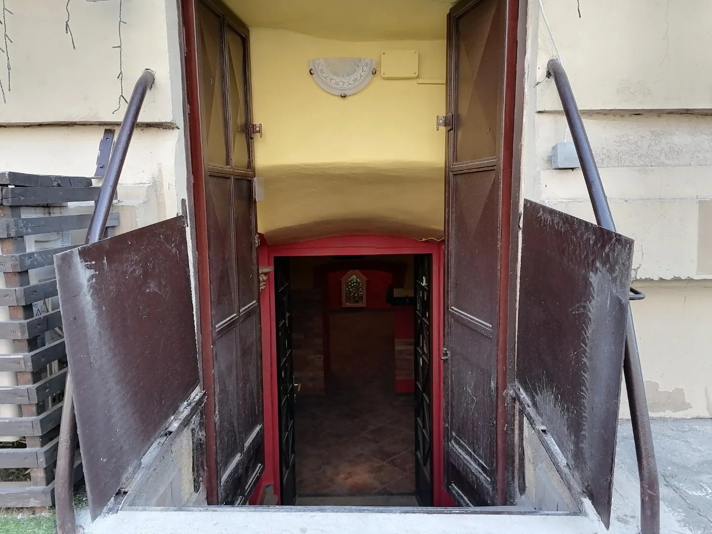 Eladó üzlet iroda / üzlet / kereskedelmi / szolgáltató Budapest 06. ker.en - Kép 10