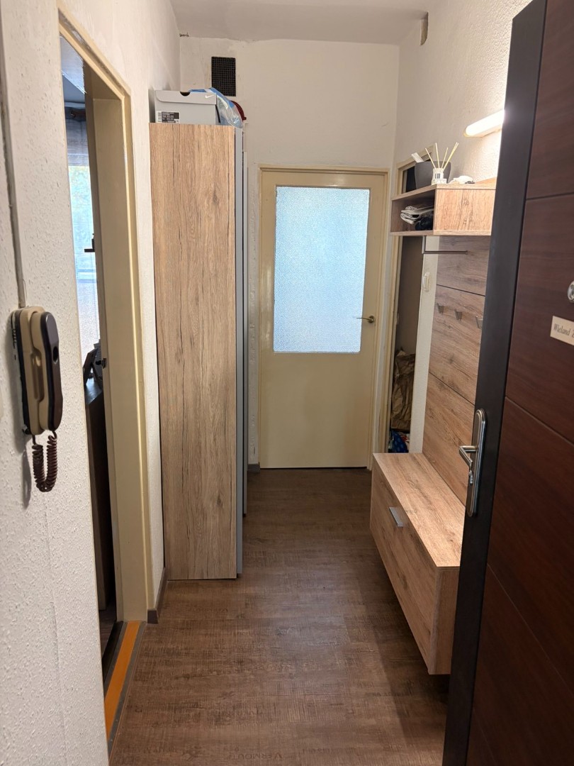 Eladó panel lakás Pécsen - Kép 3