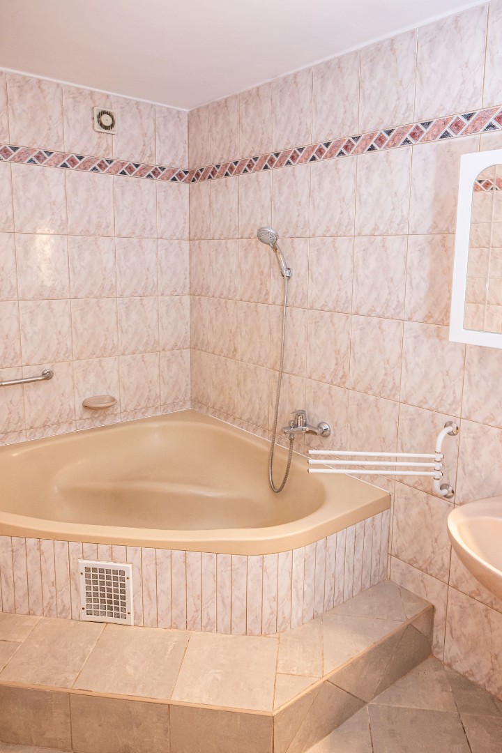 Eladó tégla lakás Szegeden - Kép 5