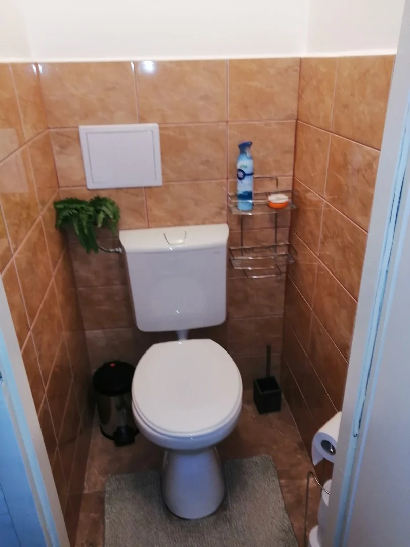 Eladó panel lakás Sopronban - Kép 8