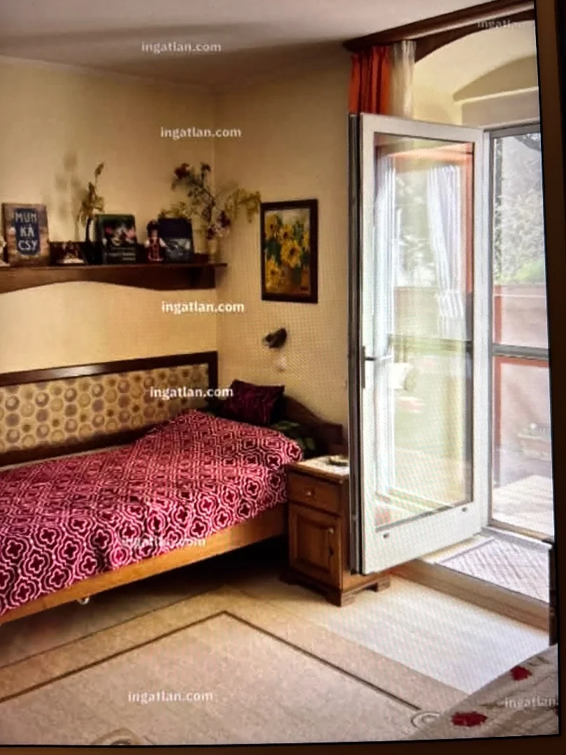 Eladó családi ház Móron - Kép 7