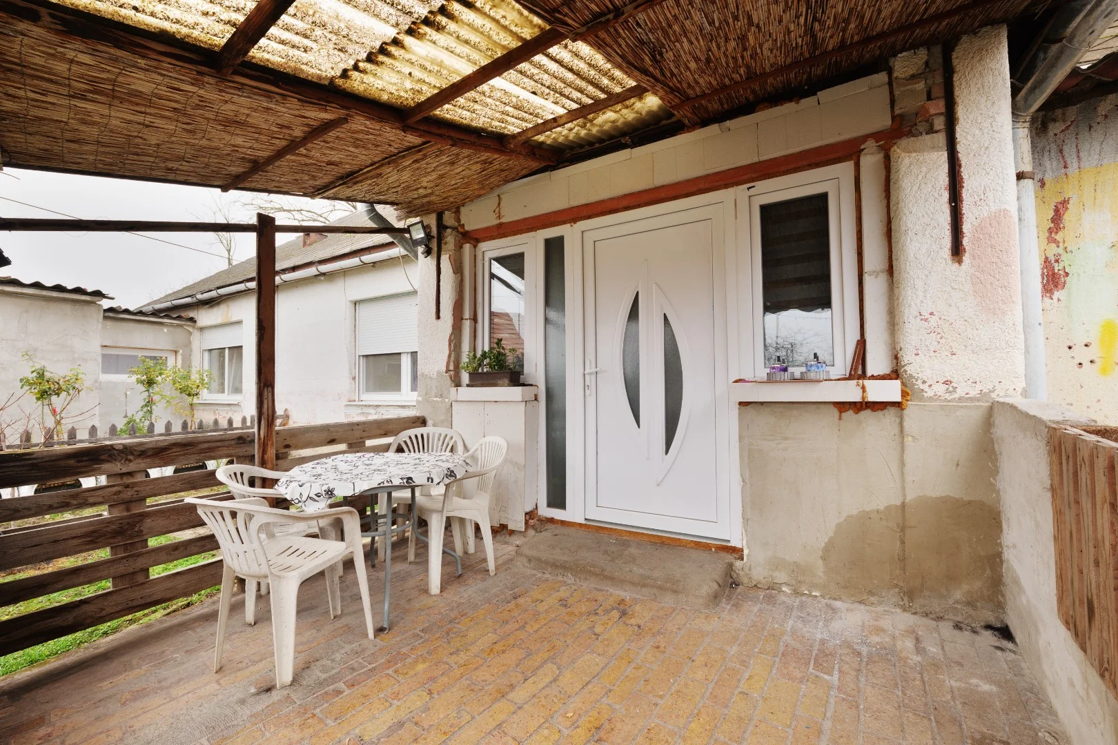 Eladó családi ház Sárisápon - Kép 15