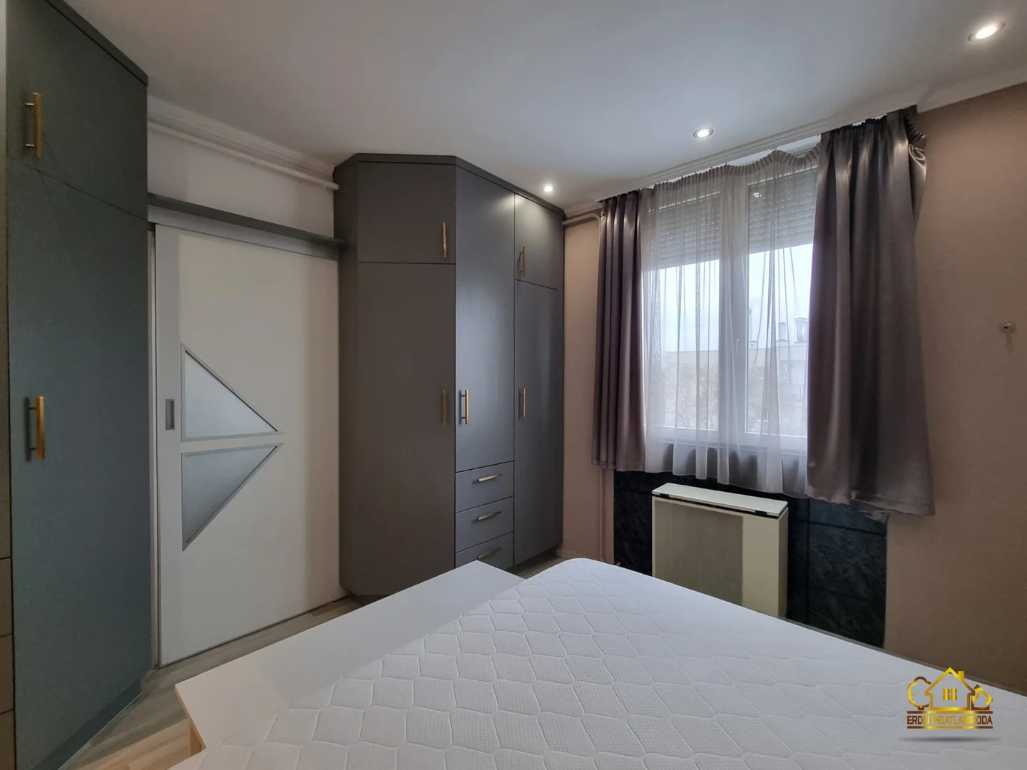 Eladó tégla lakás Budapest 21. ker.en - Kép 9