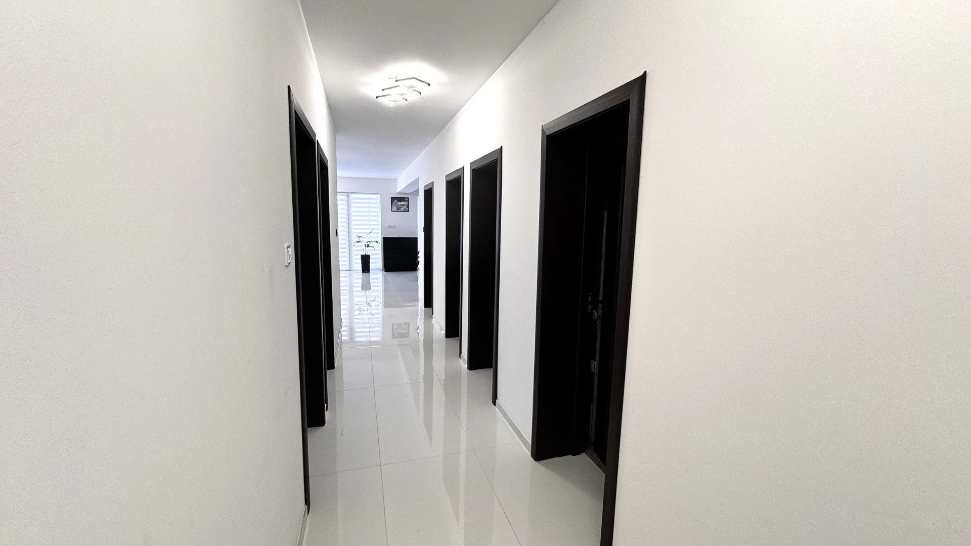 Eladó családi ház Nyíregyházán - Kép 20