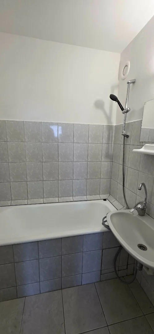 Eladó panel lakás Debrecenben - Kép 12