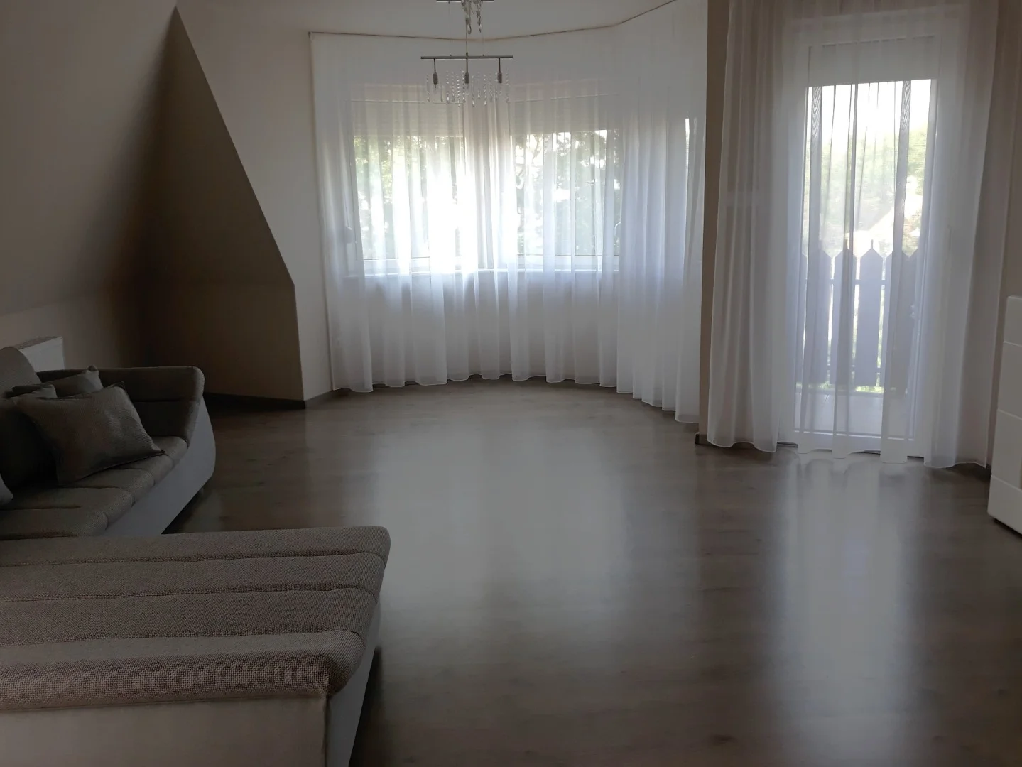 Eladó tégla lakás Debrecenben - Kép 4