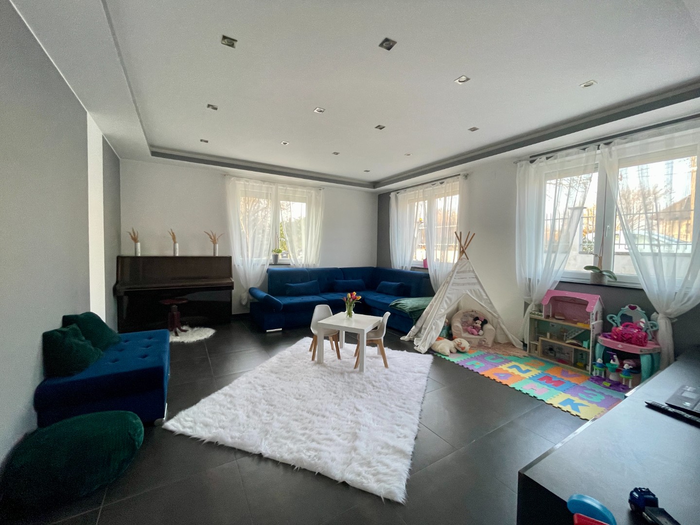 Eladó családi ház Oroszlányon - Kép 9