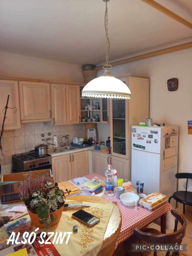 Eladó családi ház Telkin - Kép 5