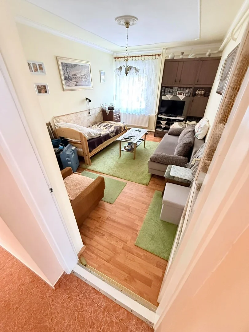 Eladó családi ház Kazincbarcikan - Kép 4