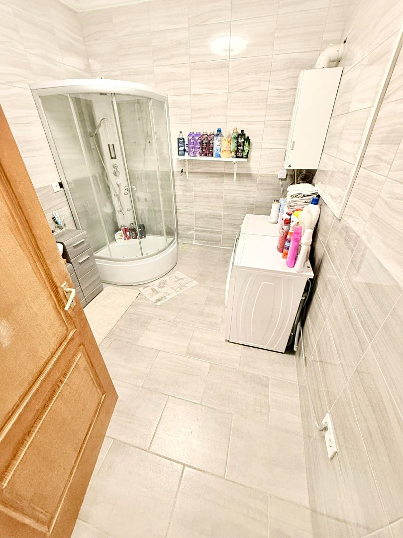 Eladó családi ház Sajószentpéteren - Kép 8