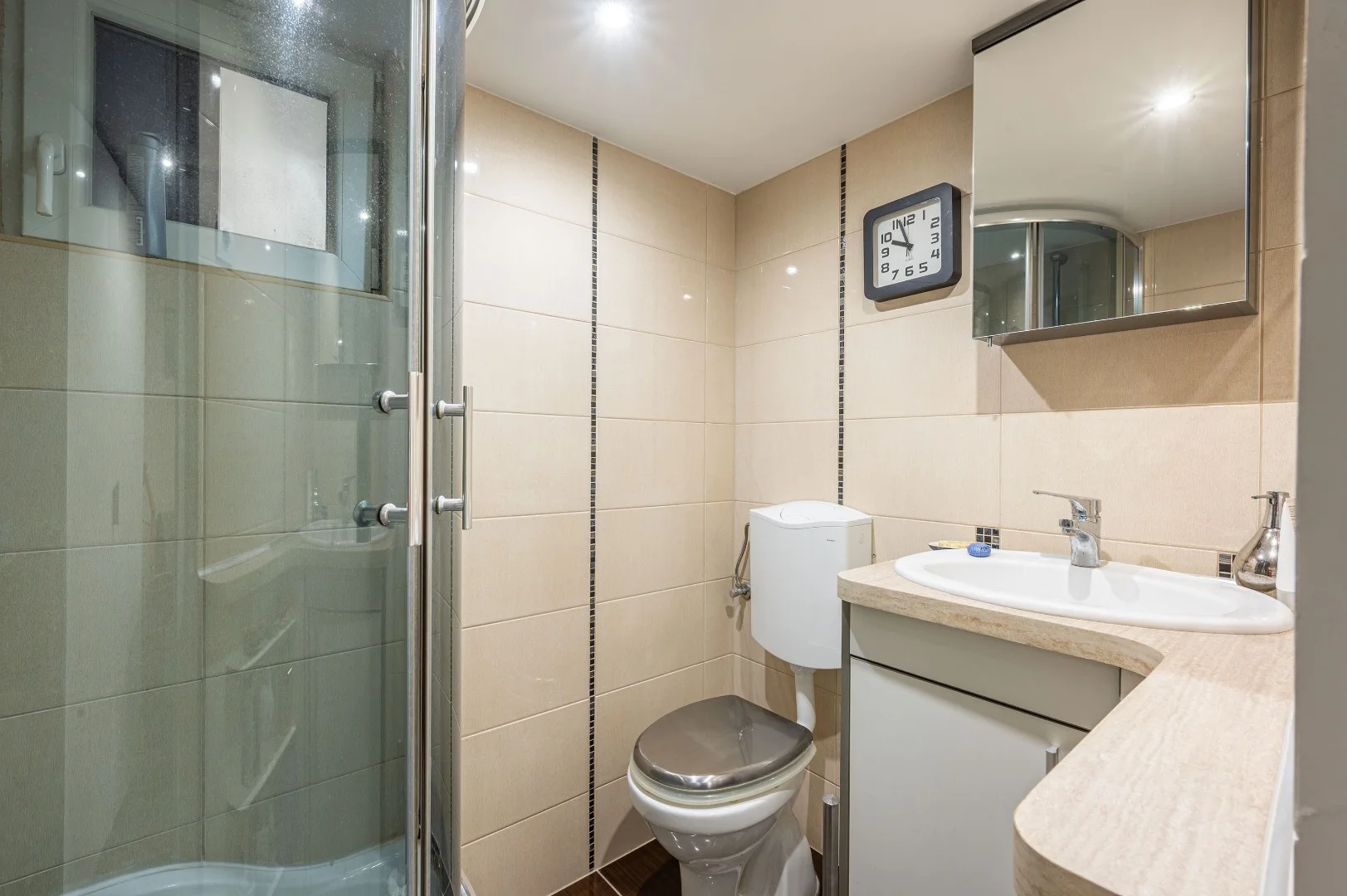 Eladó tégla lakás Budapest 06. ker.en - Kép 11