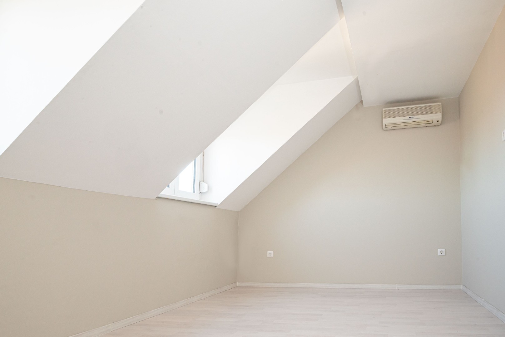 Eladó tégla lakás Szegeden - Kép 3