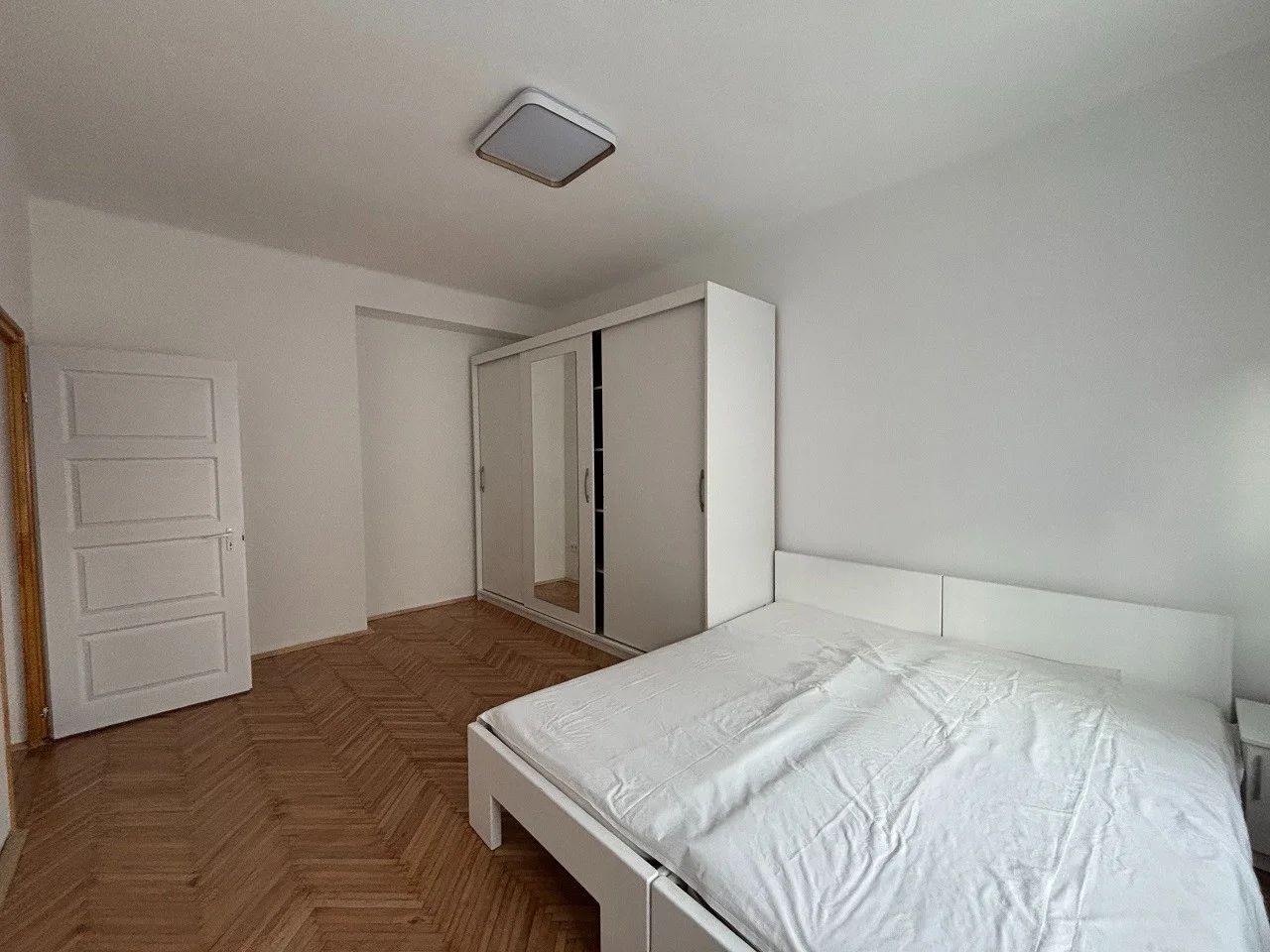 Kiadó tégla lakás Pécsen - Kép 12