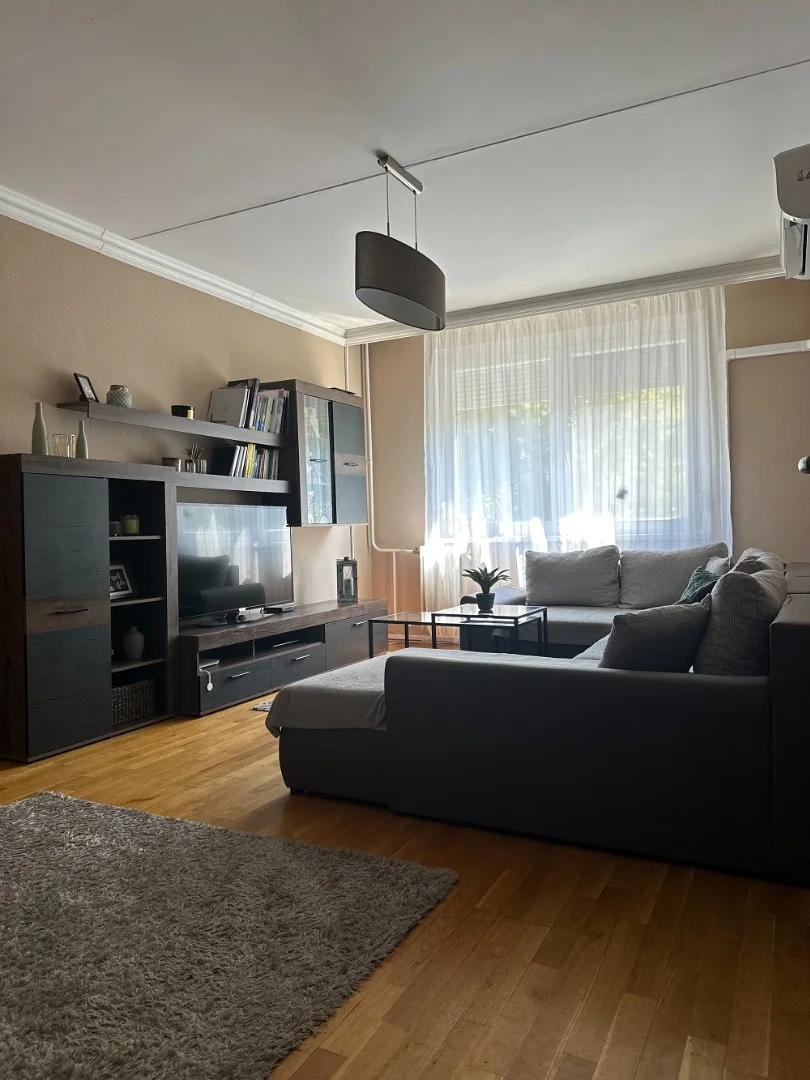 Eladó panel lakás Debrecenben