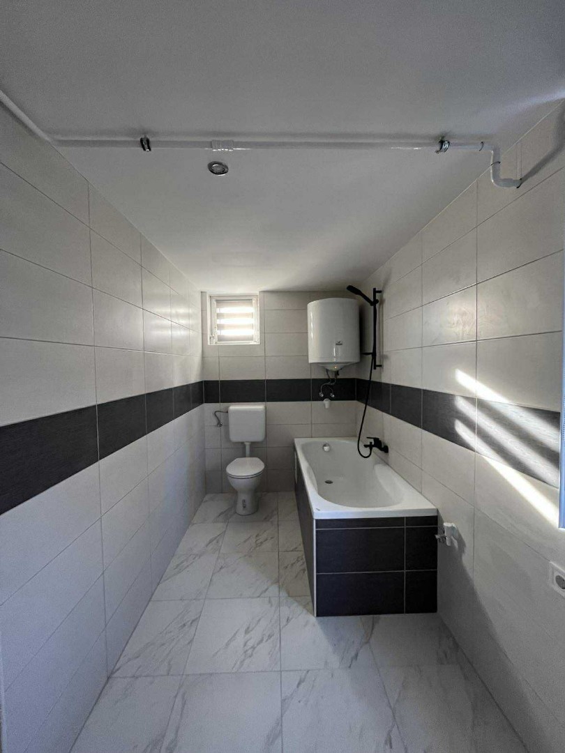 Eladó családi ház Kazincbarcikan - Kép 10