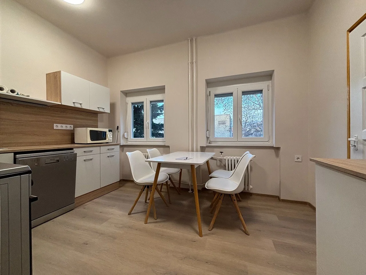 Kiadó tégla lakás Pécsen - Kép 4