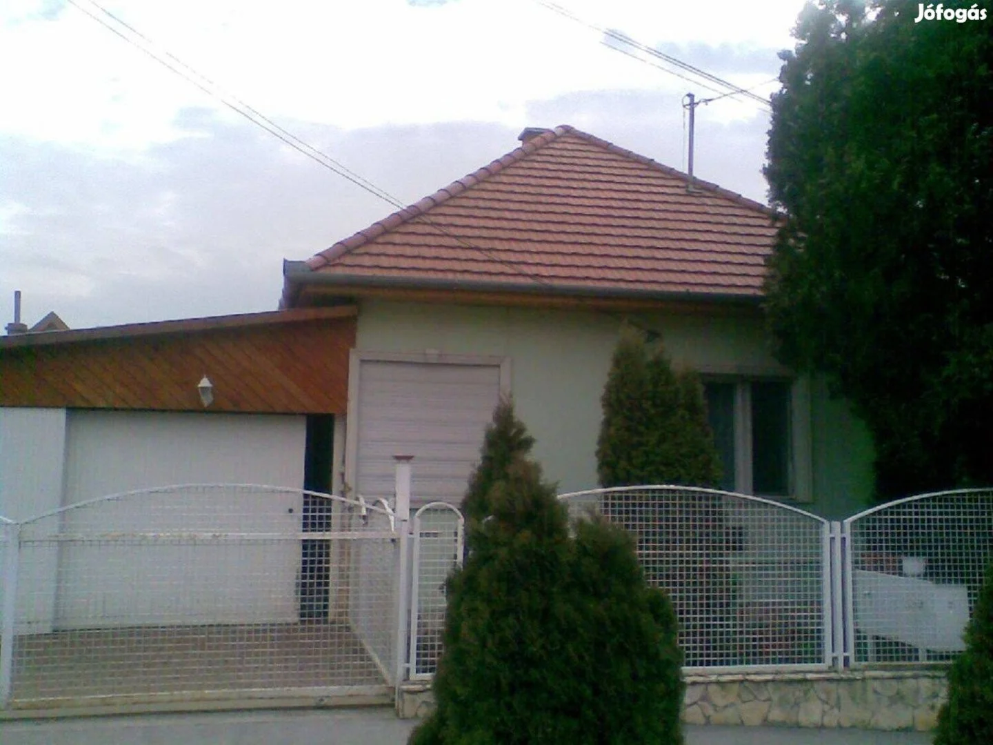 Eladó családi ház Ecseren