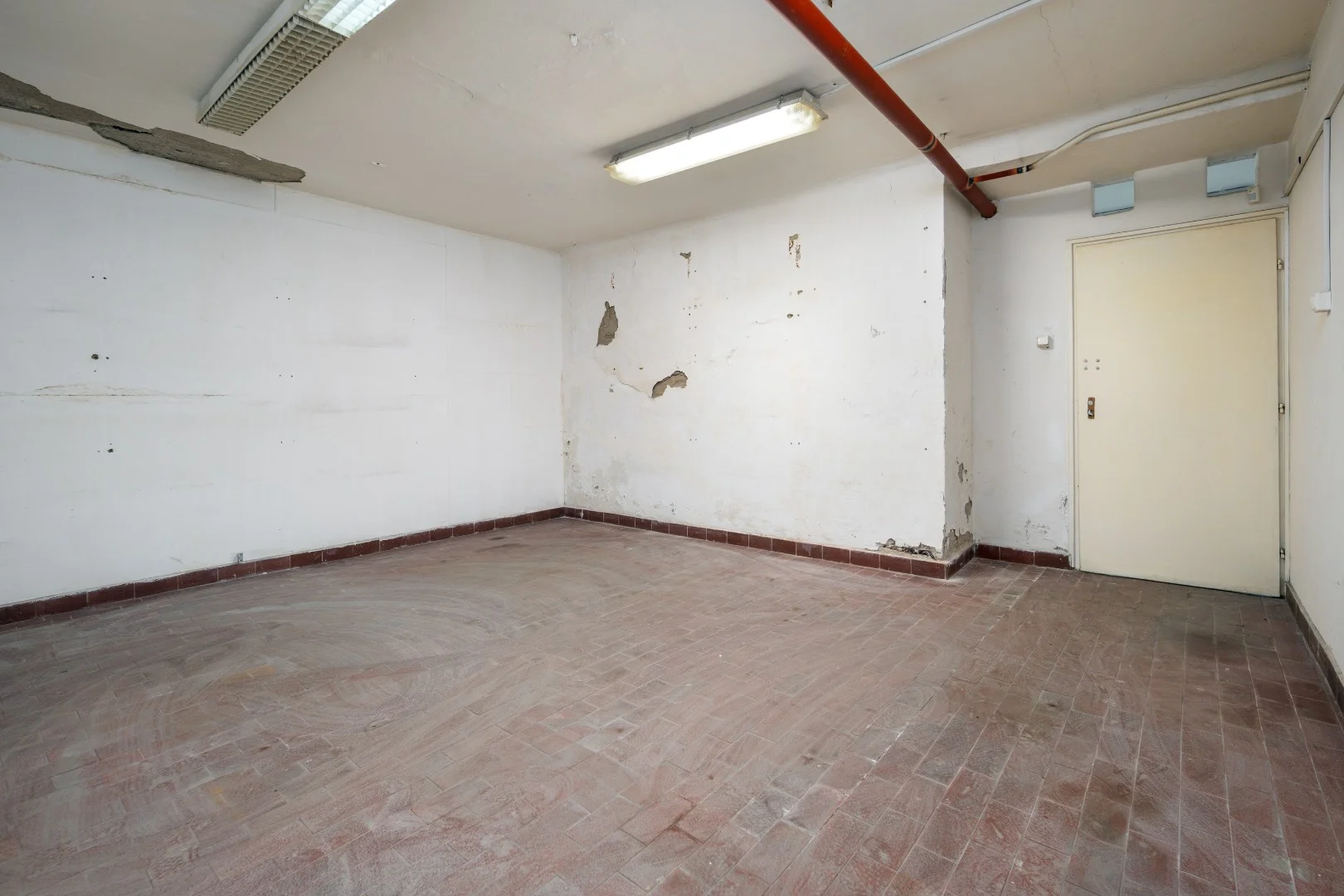 Eladó üzlet iroda / üzlet / kereskedelmi / szolgáltató Budapest 09. ker.en - Kép 17