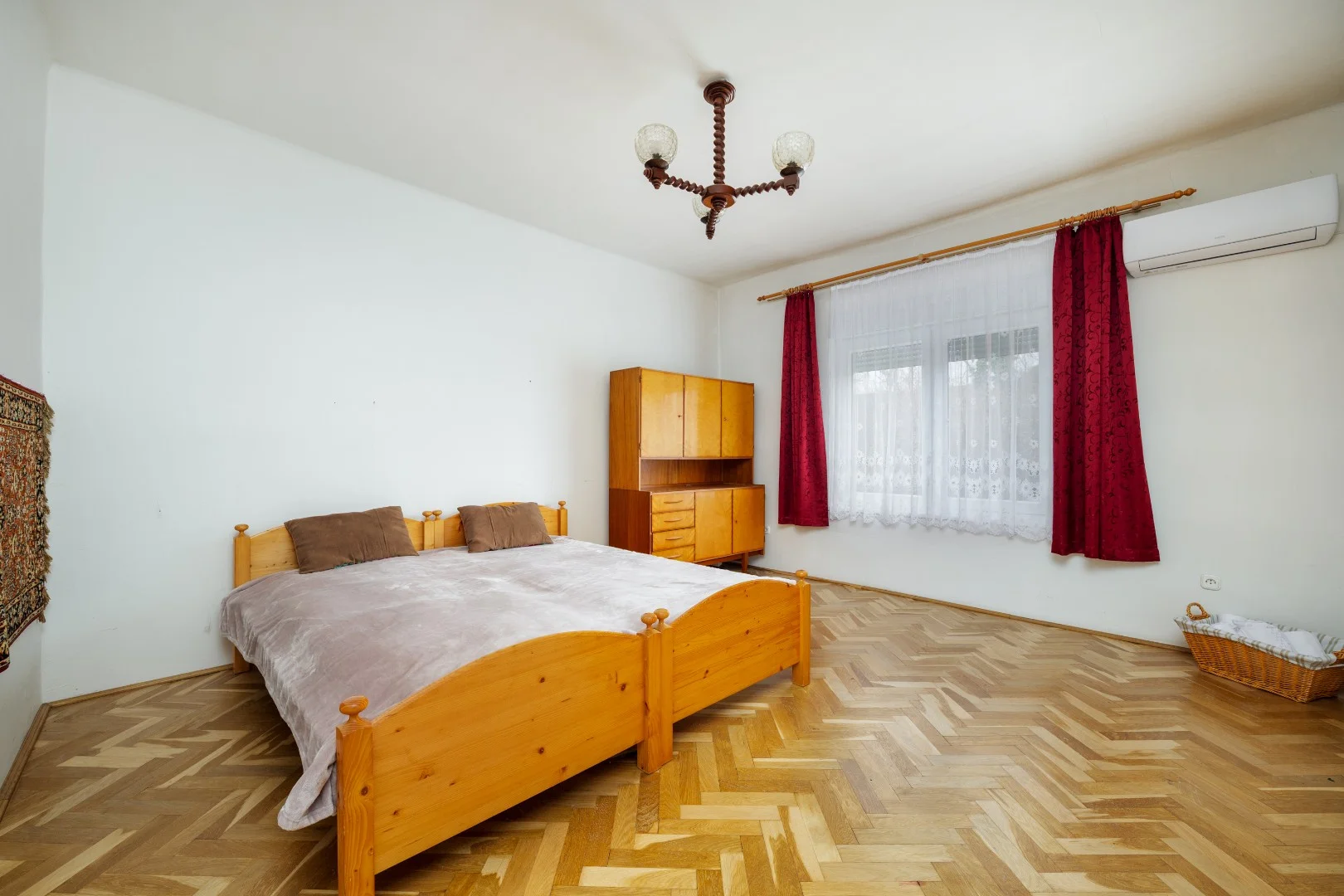 Eladó családi ház Esztergomban - Kép 20