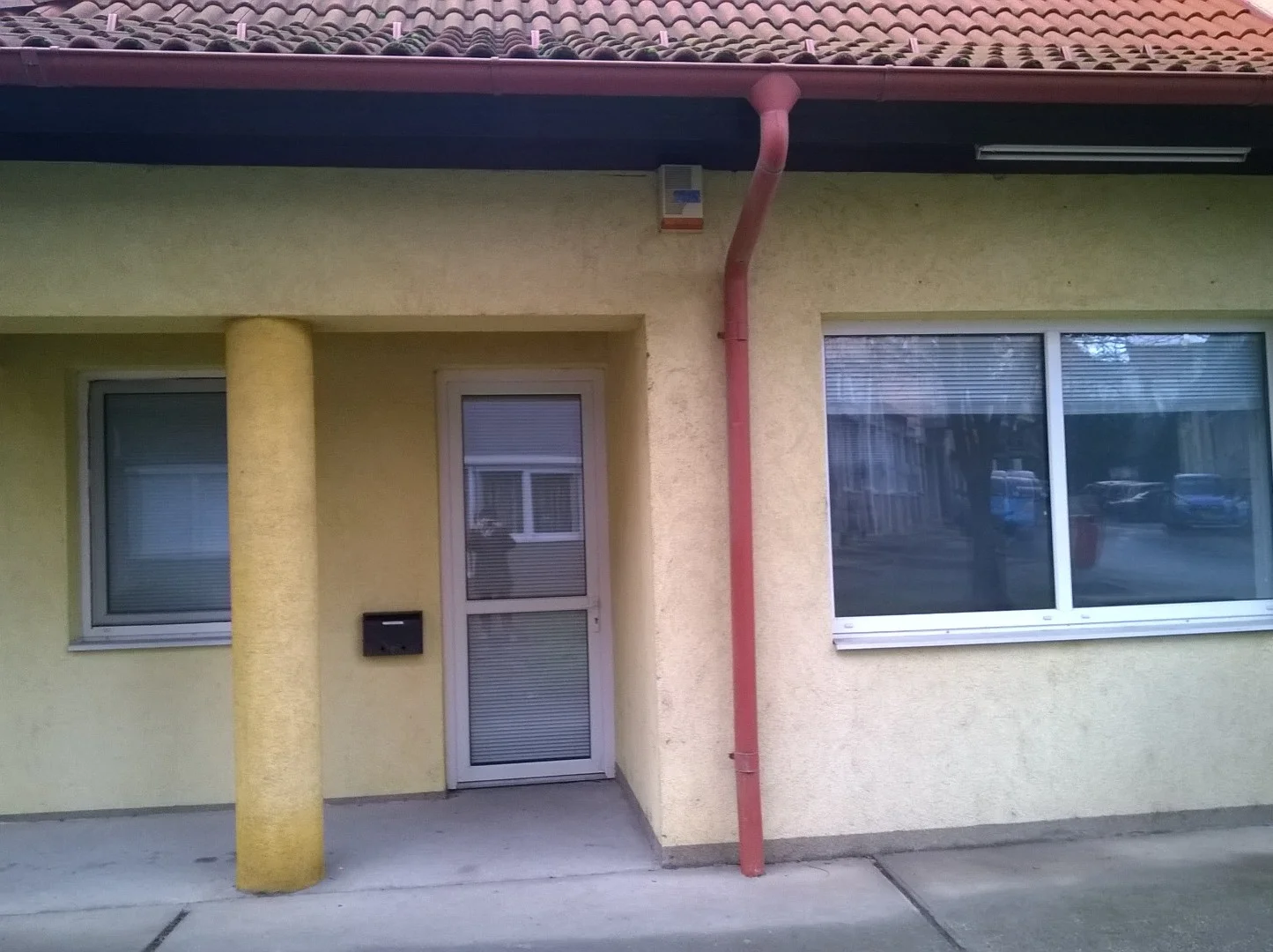 Eladó tégla lakás Fóton