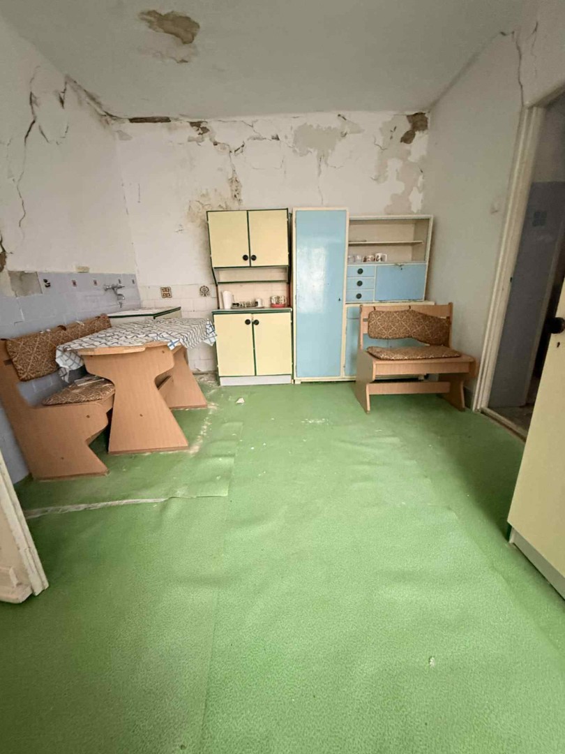 Eladó családi ház Tardonan - Kép 10