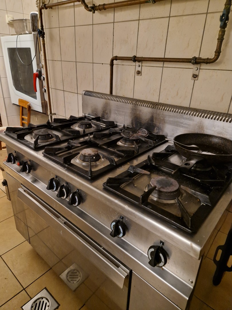 Eladó hotel, szálloda iroda / üzlet / kereskedelmi / szolgáltató Derekegyházon - Kép 3