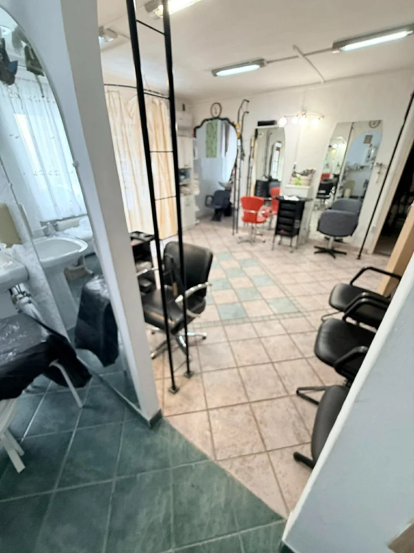 Eladó üzlet iroda / üzlet / kereskedelmi / szolgáltató Kazincbarcikan - Kép 9