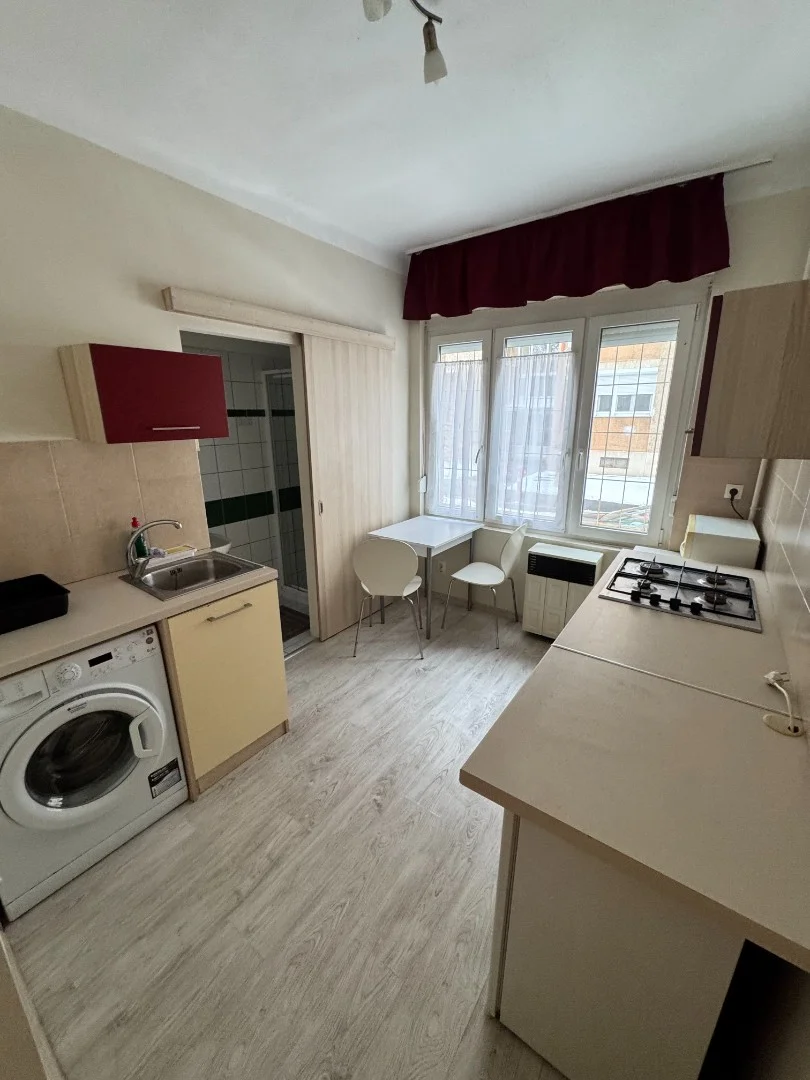 Kiadó tégla lakás Pécsen - Kép 4