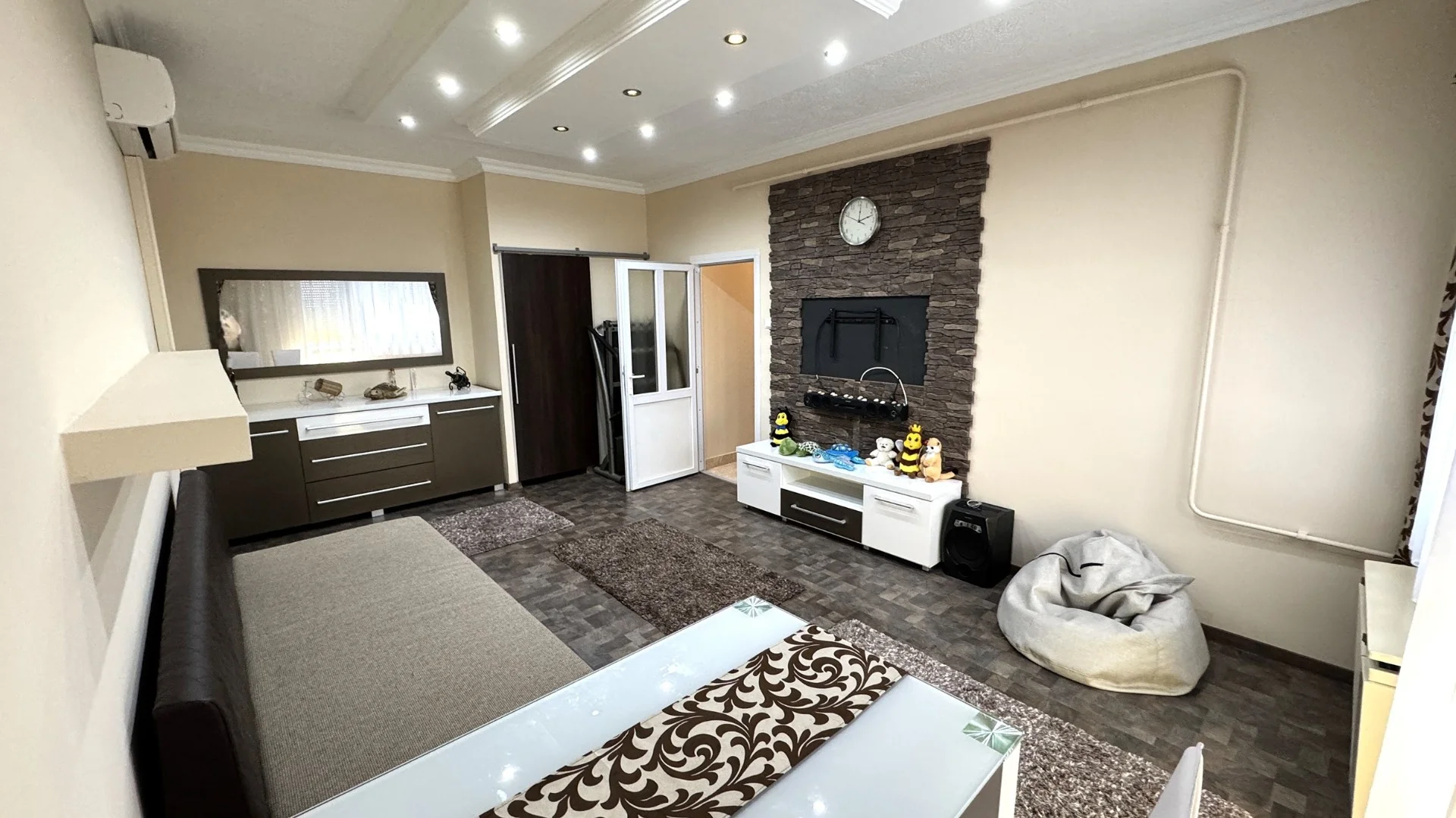 Eladó tégla lakás Nyíregyházán - Kép 5