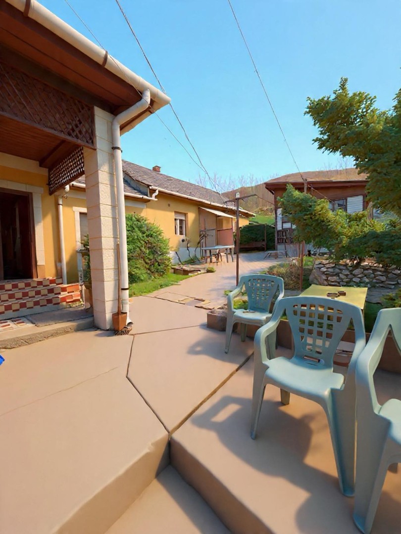 Eladó családi ház Csokvaományon