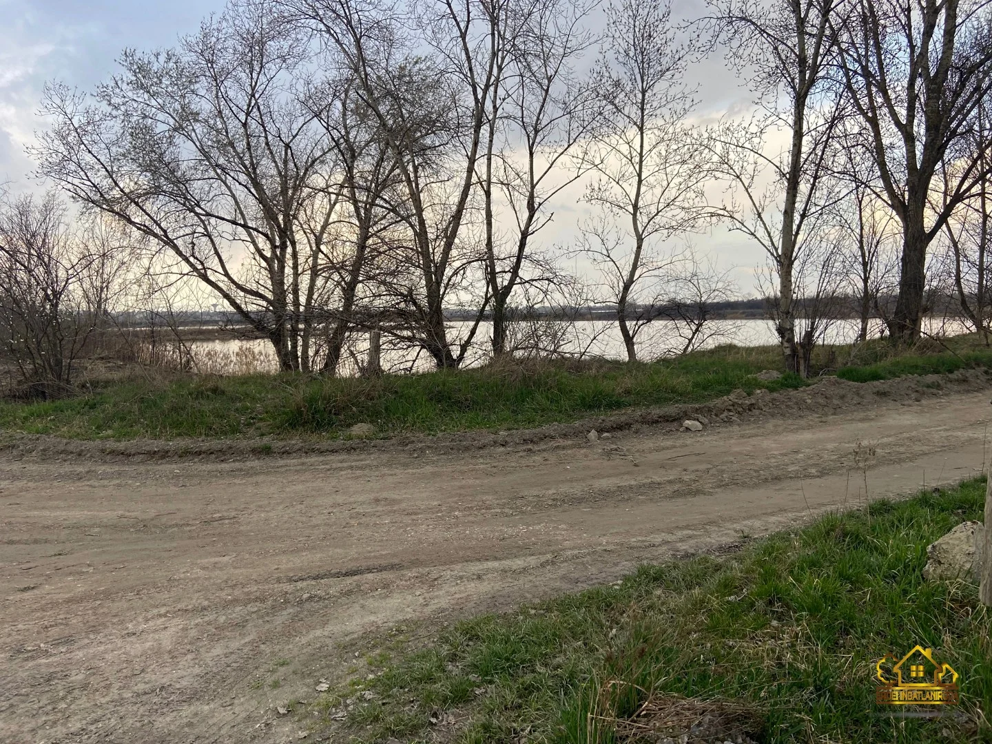 Eladó önálló nyaraló nyaraló / üdülő Szigetszentmiklóson - Kép 19