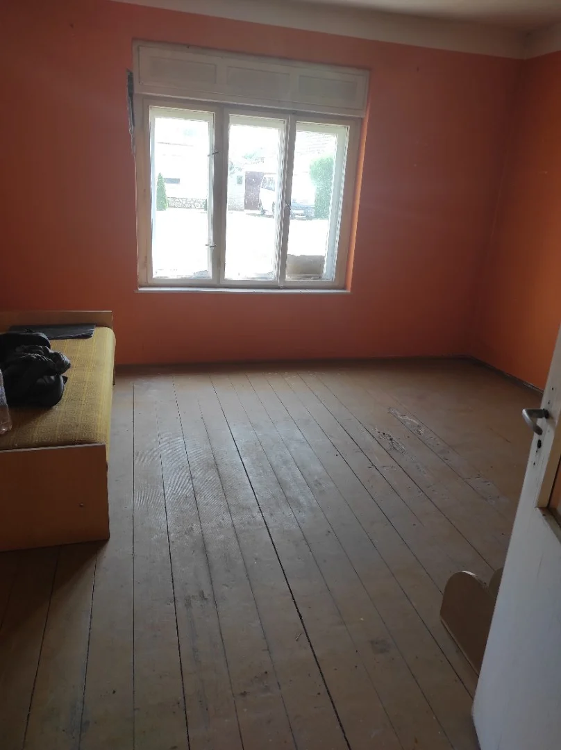 Eladó családi ház Kunbajan - Kép 3
