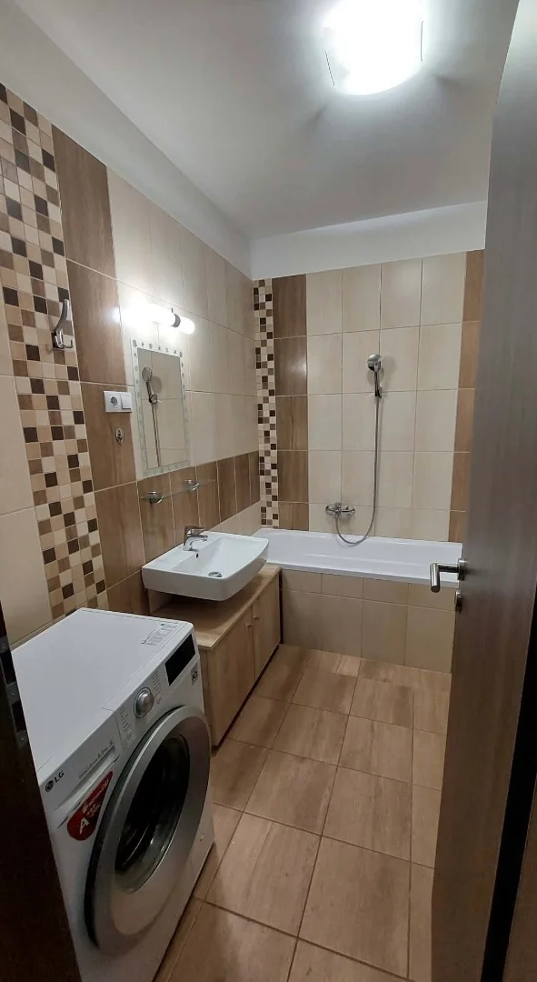 Kiadó tégla lakás Nyíregyházán - Kép 12
