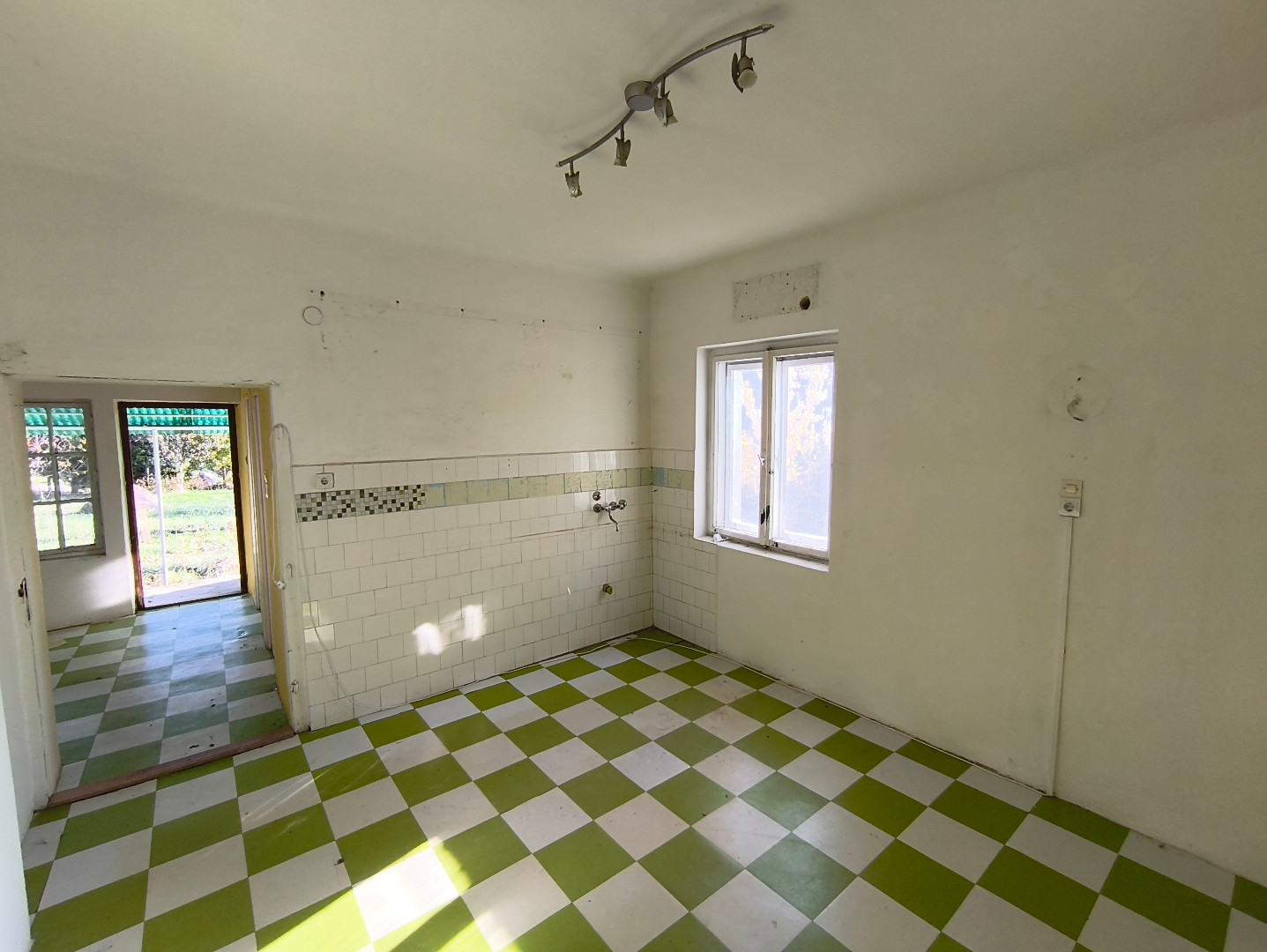 Eladó családi ház Érden - Kép 9