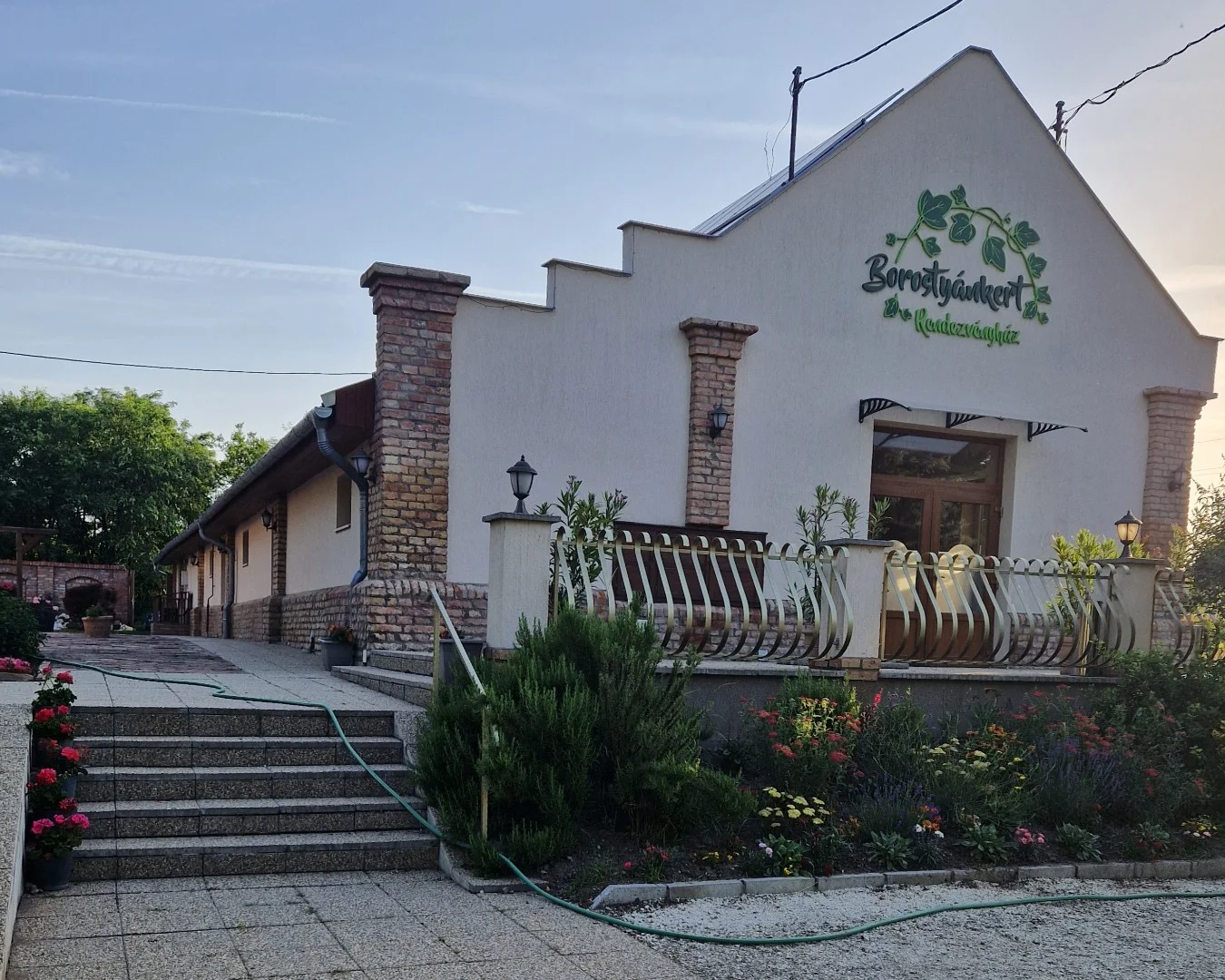 Eladó hotel, szálloda iroda / üzlet / kereskedelmi / szolgáltató Derekegyházon - Kép 6