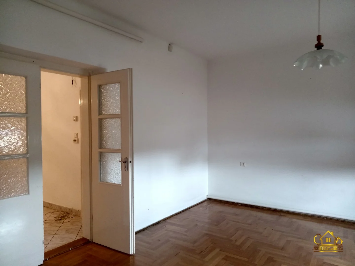 Eladó családi ház Szigetszentmiklóson - Kép 8