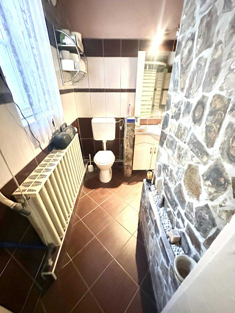 Eladó családi ház Miskolcon - Kép 8