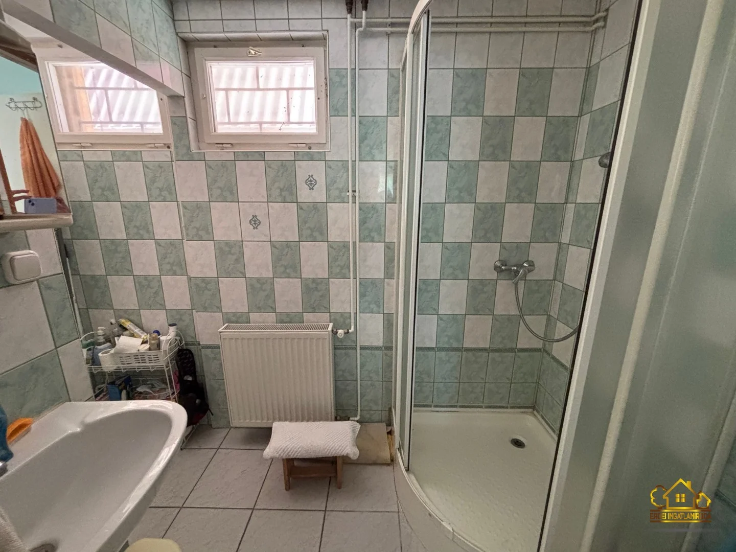 Eladó családi ház Diósjenőn - Kép 12