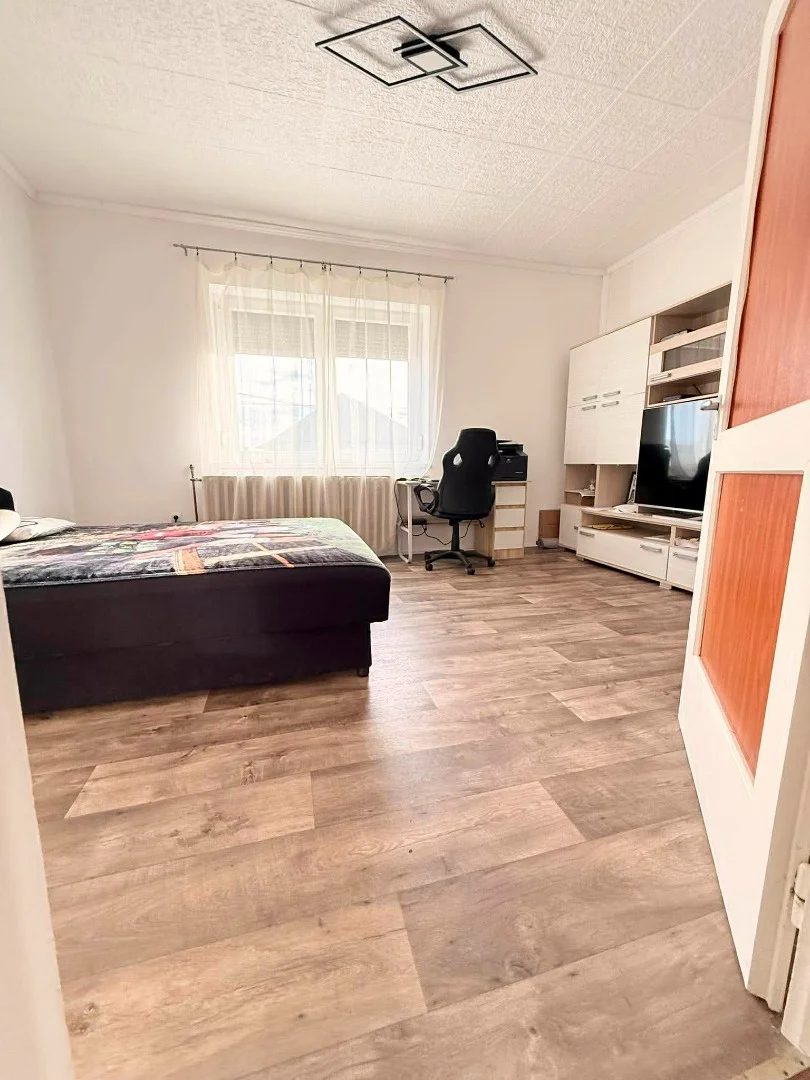 Eladó családi ház Sajókazan - Kép 11