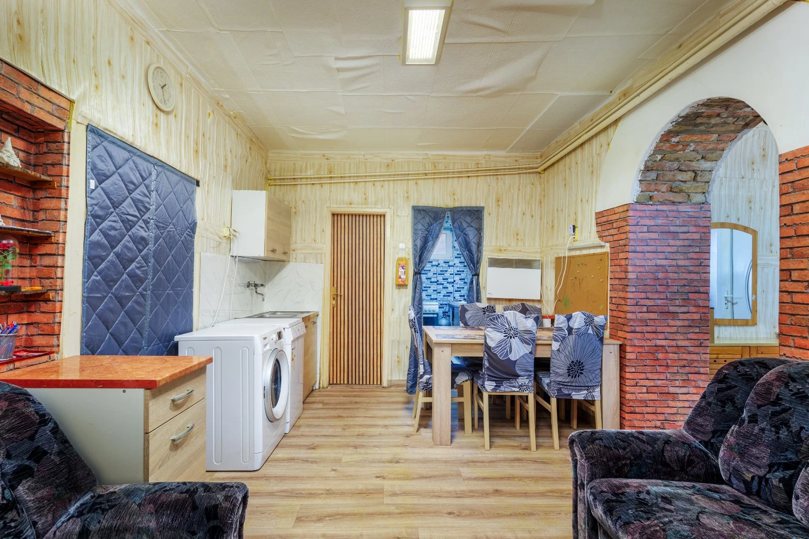 Eladó családi ház Sárisápon - Kép 6