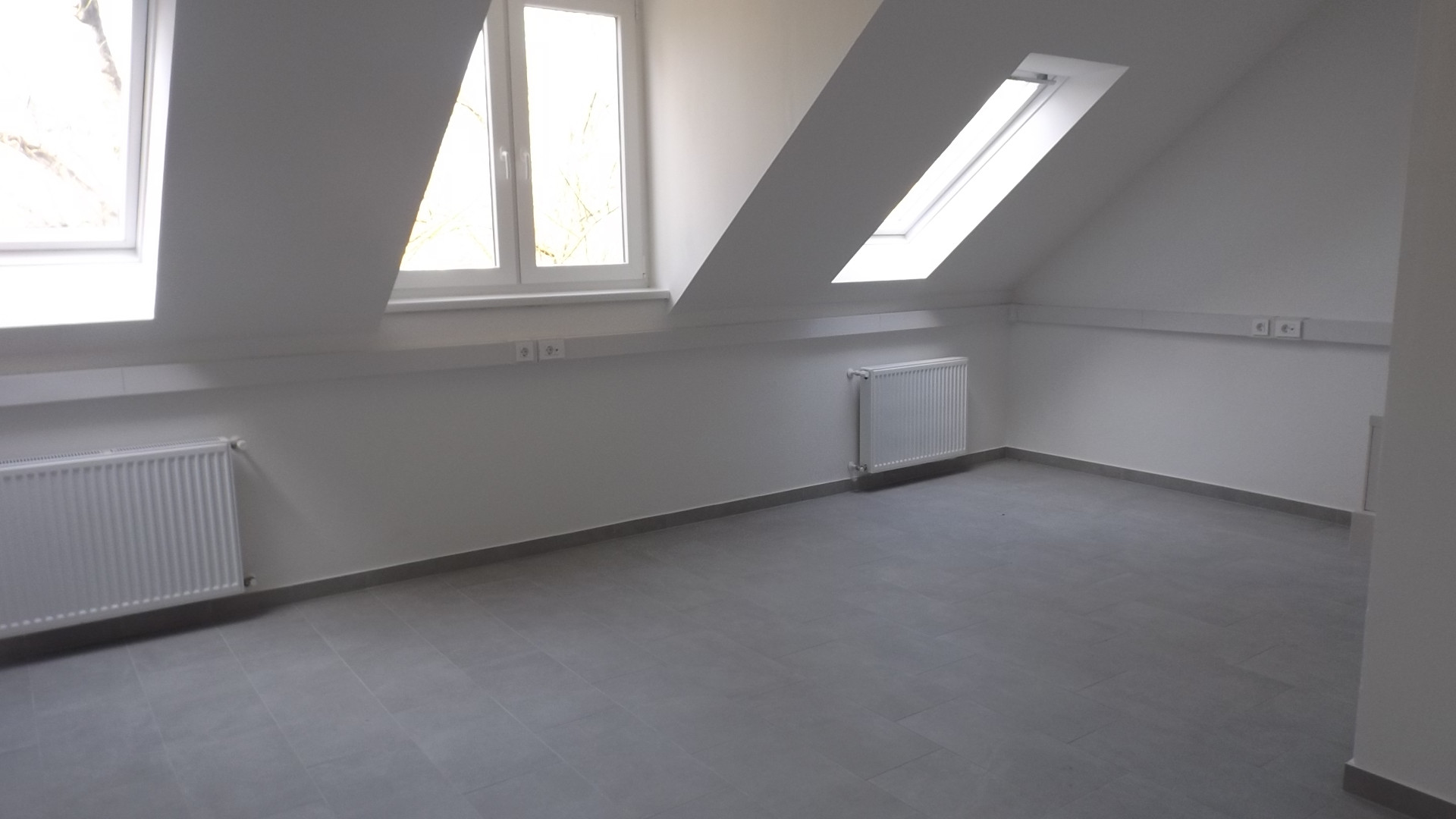 Eladó iroda iroda / üzlet / kereskedelmi / szolgáltató Szegeden - Kép 4