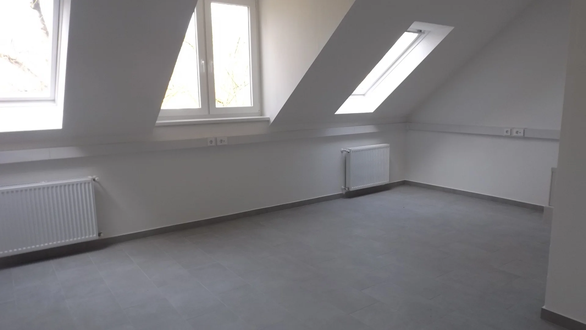 Eladó iroda iroda / üzlet / kereskedelmi / szolgáltató Szegeden - Kép 4