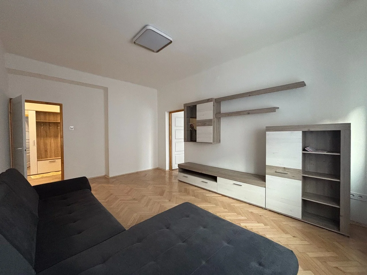 Kiadó tégla lakás Pécsen - Kép 9