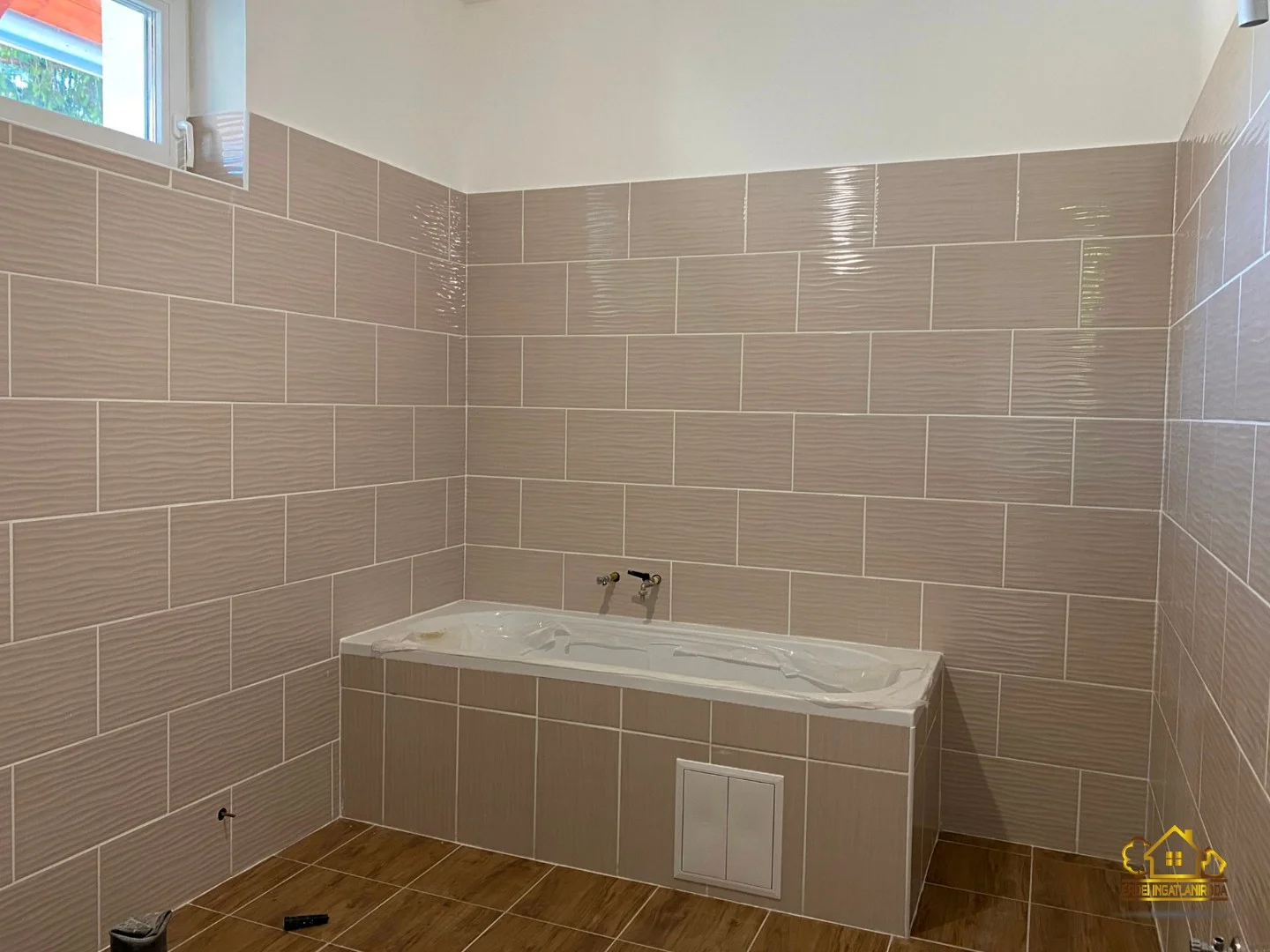 Eladó családi ház Szigetcsépen - Kép 12