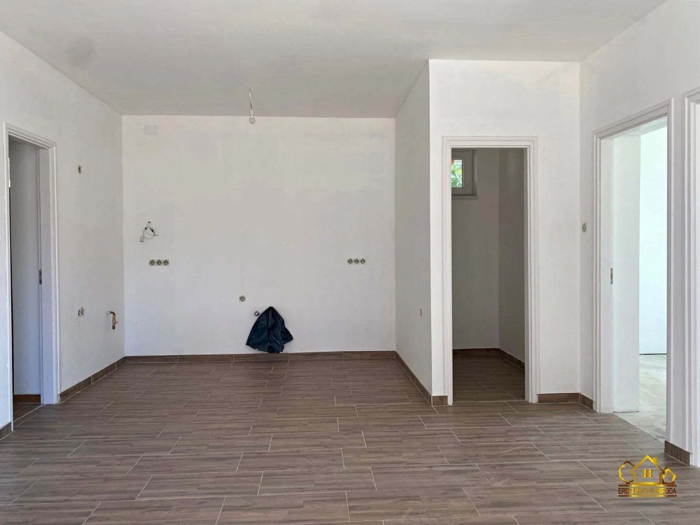 Eladó családi ház Szigetcsépen - Kép 6