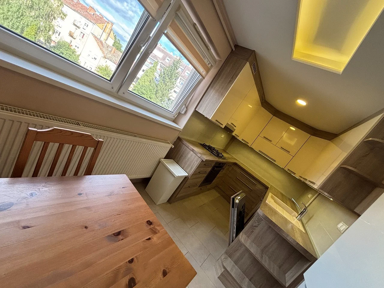 Kiadó tégla lakás Pécsen - Kép 3