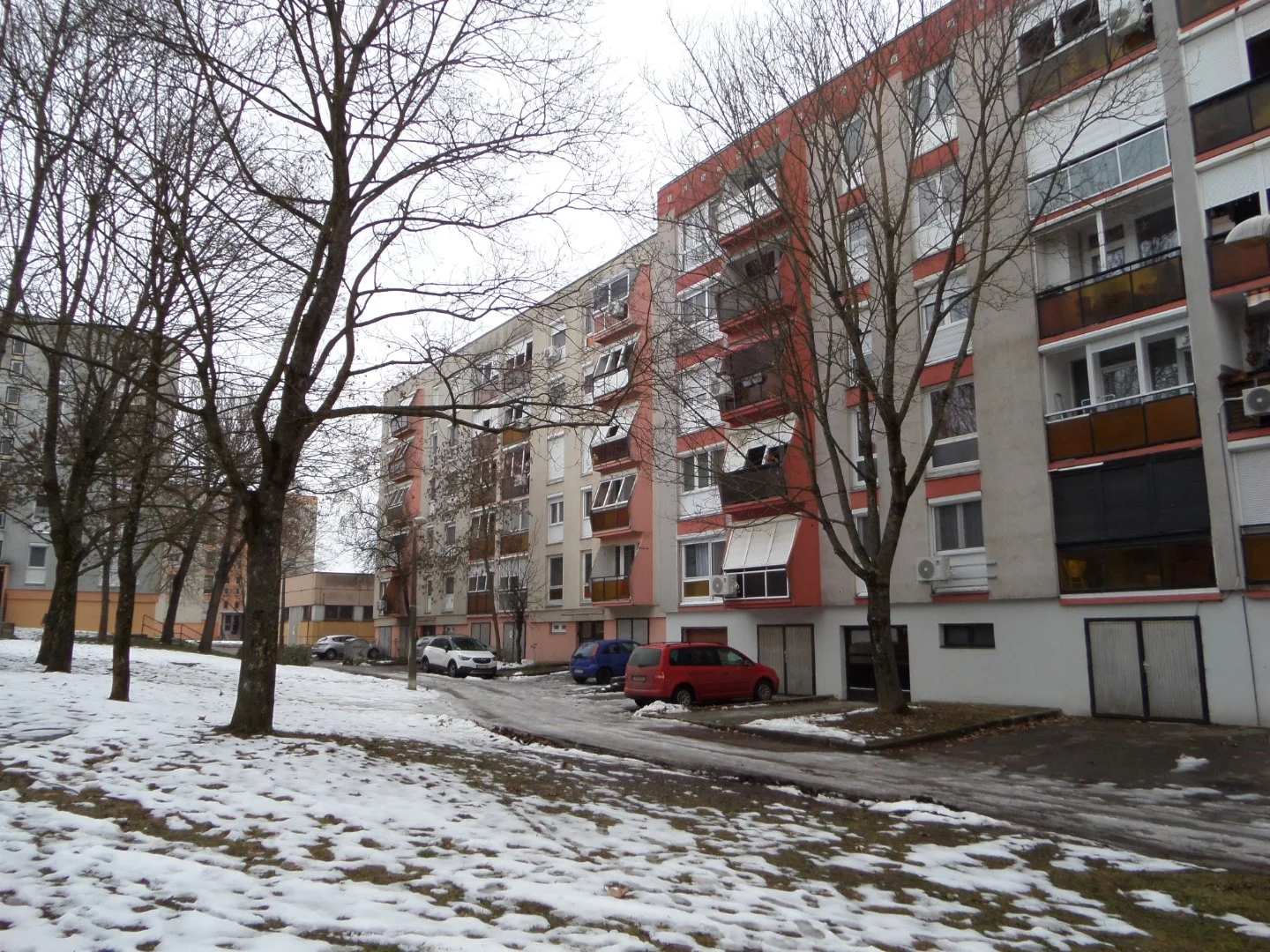 Eladó panel lakás Pécsen - Kép 15