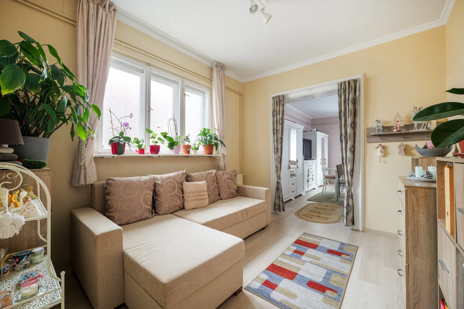 Eladó családi ház Esztergomban - Kép 2