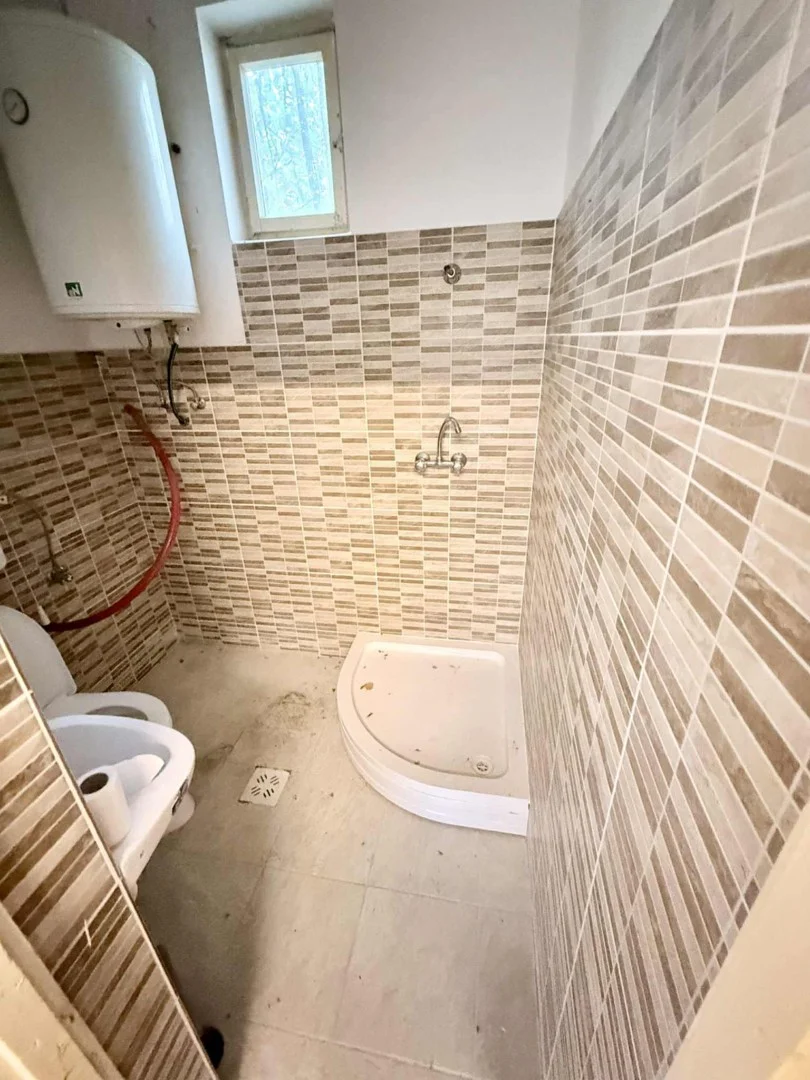 Eladó családi ház Tardonan - Kép 9